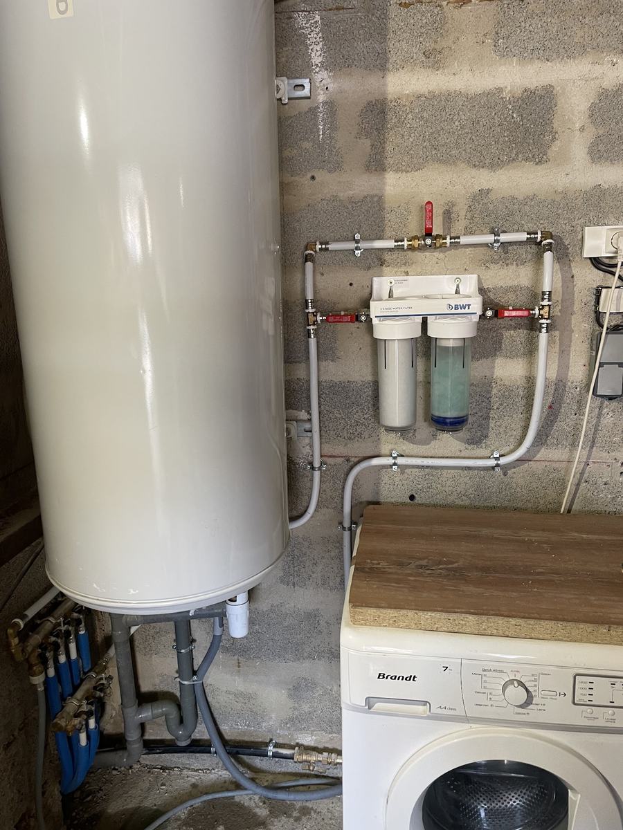 Chauffe-eau électrique et double filtration